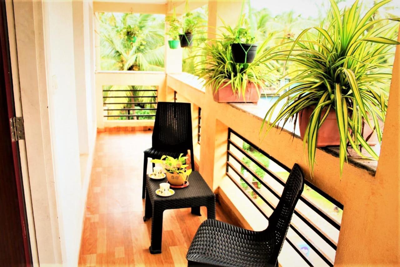 Premium 2 Bhk Green Suites Arpora Exterior photo